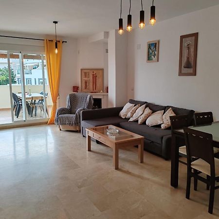 Seaview Apartment With Great Amenities & Facilities Benalmádena Eksteriør billede