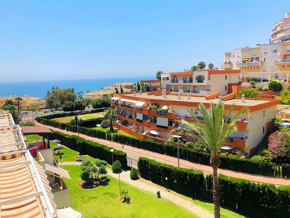 Seaview Apartment With Great Amenities & Facilities Benalmádena Eksteriør billede