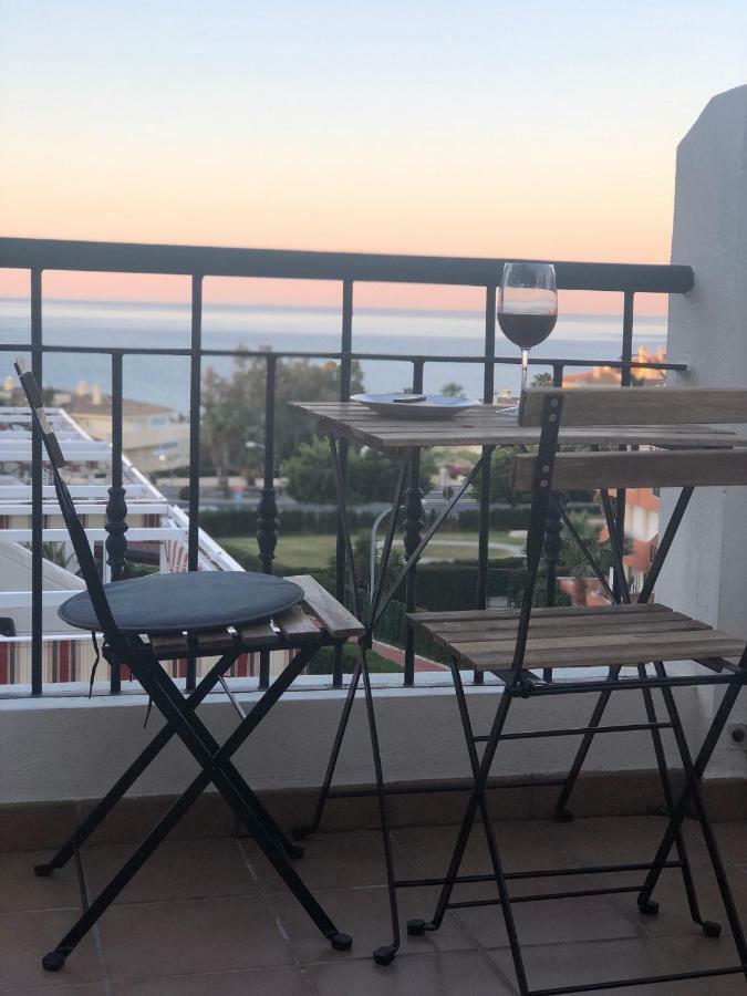 Seaview Apartment With Great Amenities & Facilities Benalmádena Eksteriør billede